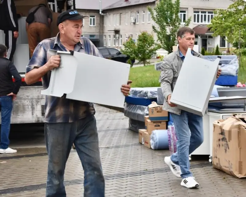 Коростенська лікарня отримала медичне обладнання з Іспанії для військових та нового корпусу